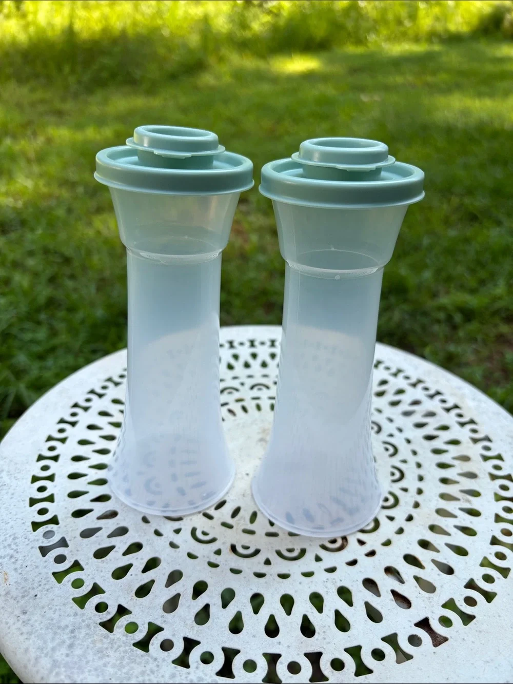 Tupperware Salt and Pepper Shakers (big size)